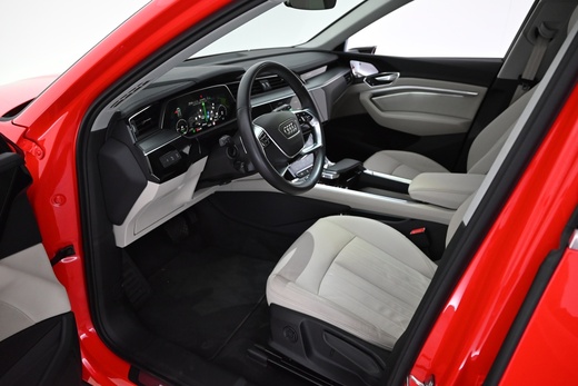 Audi Q8 e-tron vaihtoauto