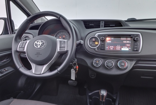 Toyota Yaris vaihtoauto