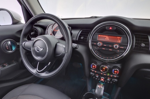 Mini Hatchback vaihtoauto