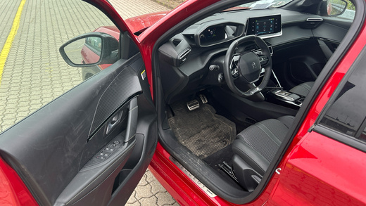 Peugeot e-208 vaihtoauto