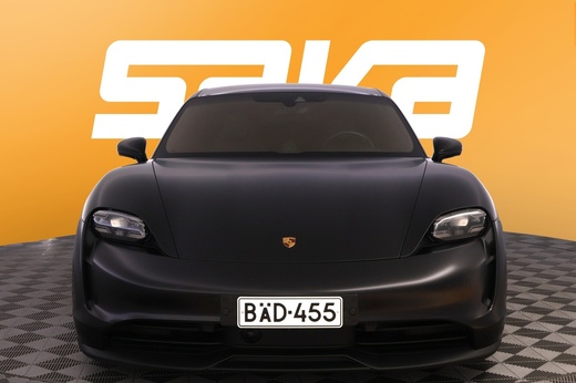 Porsche Taycan vaihtoauto