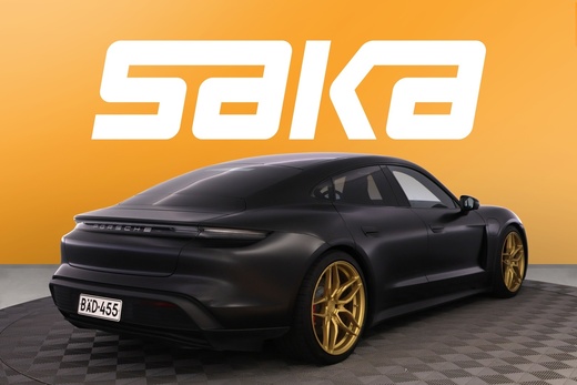 Porsche Taycan vaihtoauto