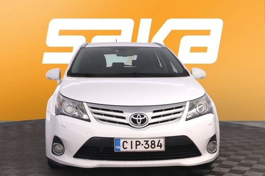 Toyota Avensis vaihtoauto