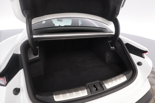 Porsche Taycan vaihtoauto
