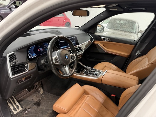 BMW X5 vaihtoauto