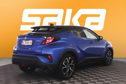 Toyota C-HR vaihtoauto