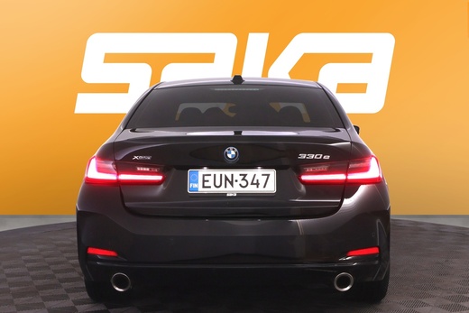BMW 330 vaihtoauto