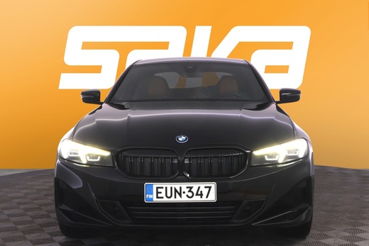 BMW 330 vaihtoauto