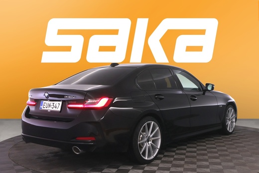 BMW 330 vaihtoauto