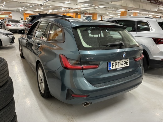 BMW 330 vaihtoauto