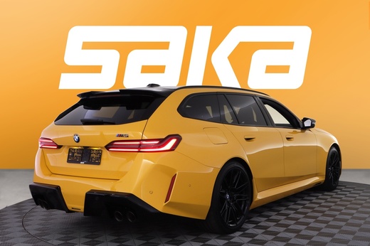 BMW M5 vaihtoauto