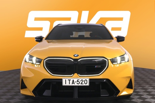 BMW M5 vaihtoauto