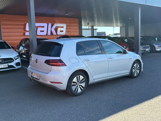 Volkswagen Golf vaihtoauto