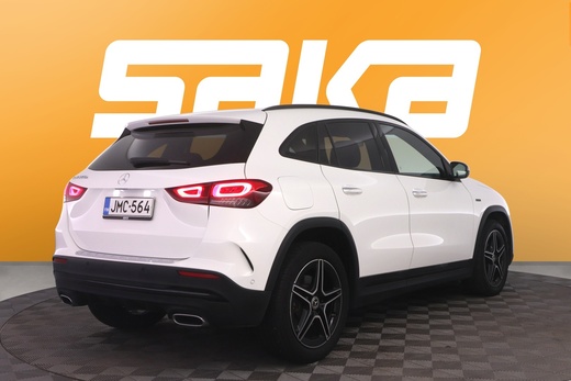 Mercedes-Benz GLA vaihtoauto