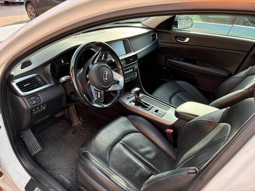 Kia Optima vaihtoauto