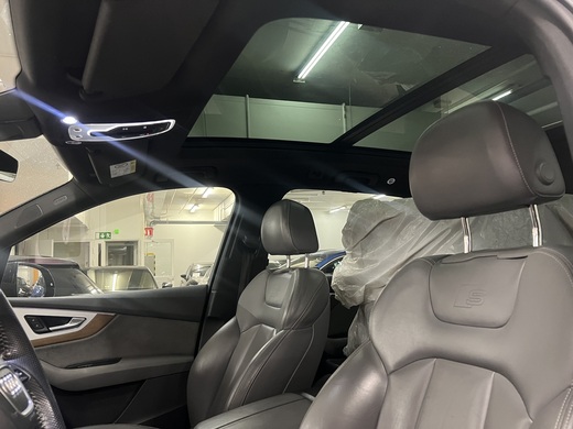 Audi Q7 vaihtoauto
