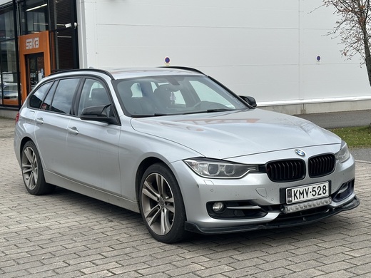 BMW 320 vaihtoauto