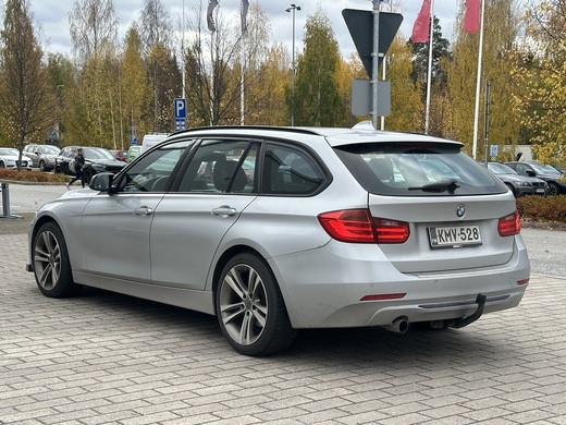 BMW 320 vaihtoauto