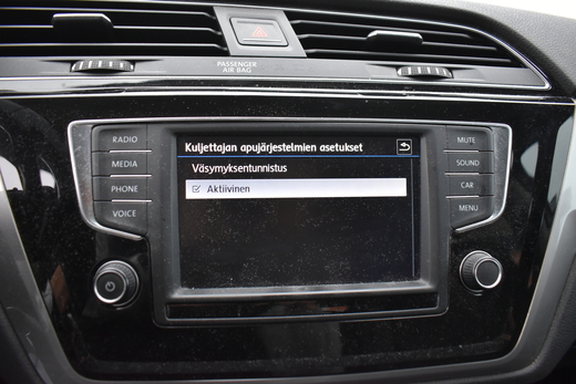 Volkswagen Touran vaihtoauto