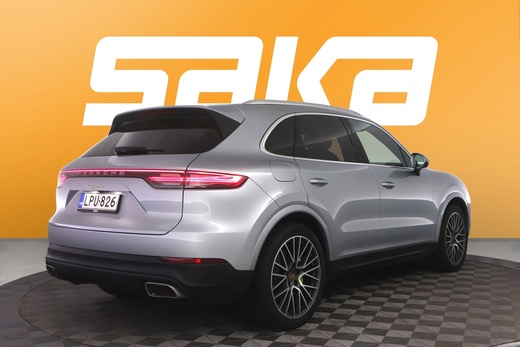 Porsche Cayenne vaihtoauto
