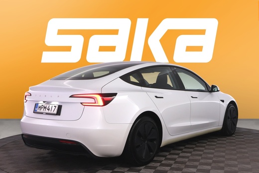 Tesla Model 3 vaihtoauto