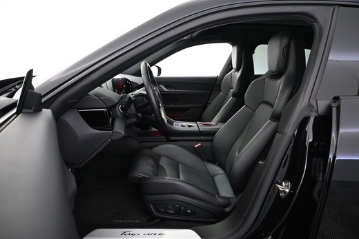 Porsche Taycan vaihtoauto