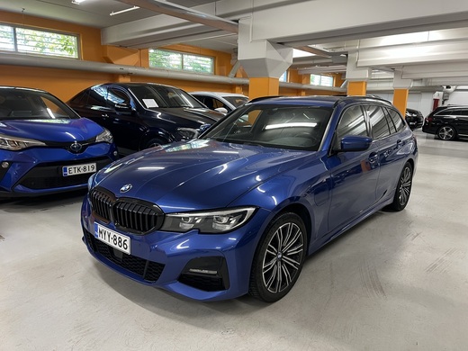 BMW 330 vaihtoauto