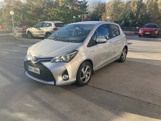 Toyota Yaris vaihtoauto