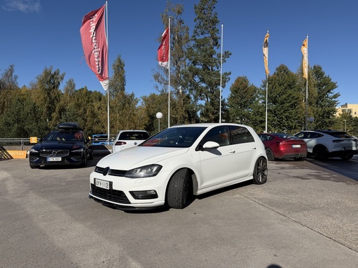 Volkswagen Golf vaihtoauto