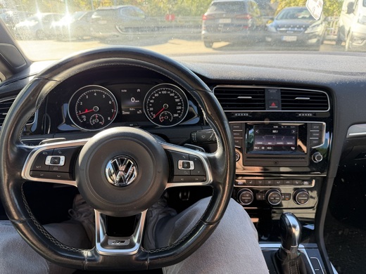 Volkswagen Golf vaihtoauto