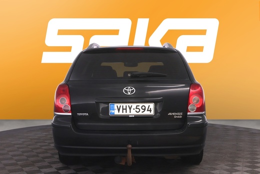 Toyota Avensis vaihtoauto