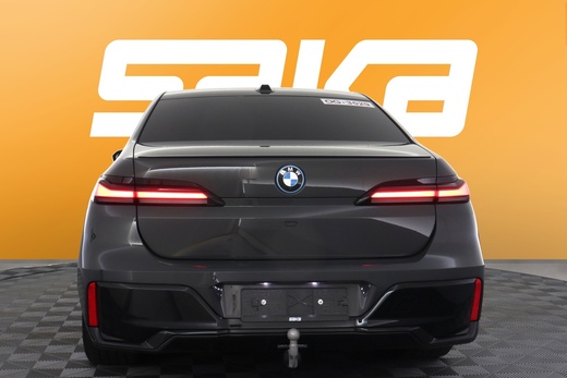 BMW i7 vaihtoauto
