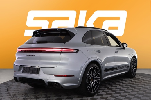 Porsche Cayenne vaihtoauto