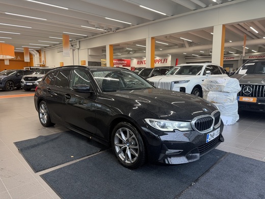 BMW 320 vaihtoauto