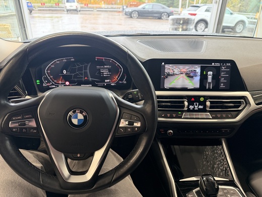 BMW 320 vaihtoauto