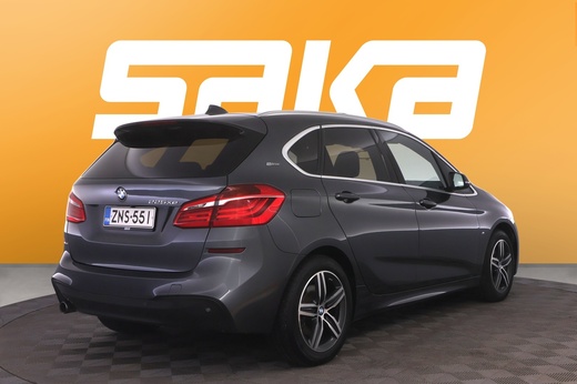 BMW 225 vaihtoauto