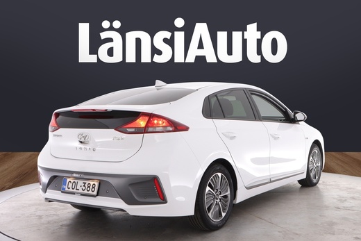 Hyundai IONIQ plug-in vaihtoauto