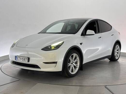 Tesla Model Y vaihtoauto