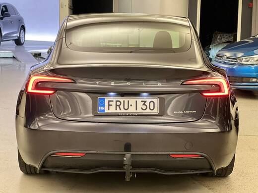 Tesla Model 3 vaihtoauto