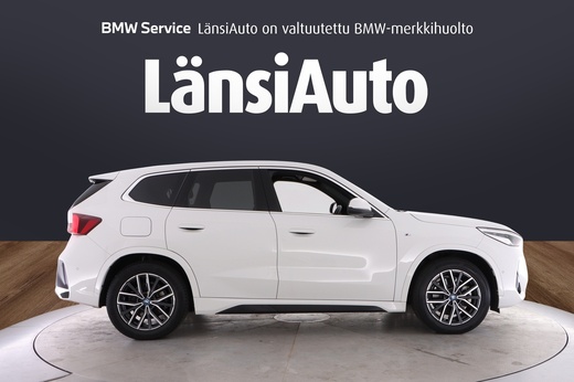 BMW iX1 vaihtoauto