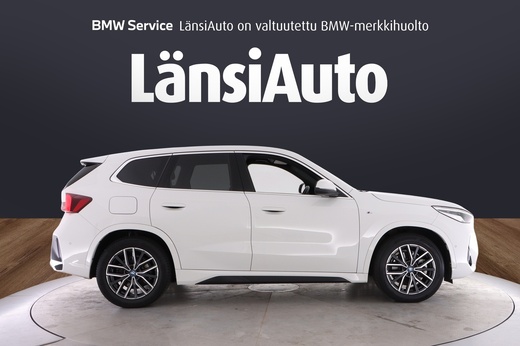 BMW iX1 vaihtoauto