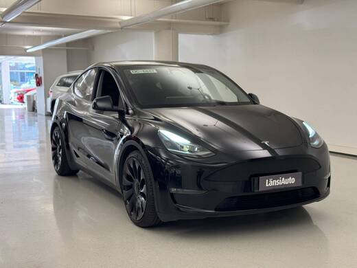 Tesla Model Y vaihtoauto