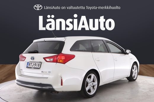 Toyota Auris vaihtoauto