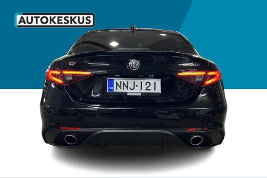 Alfa Romeo Giulia vaihtoauto