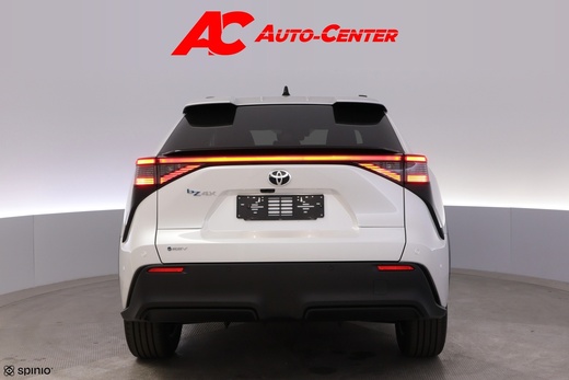 Toyota bZ4X vaihtoauto
