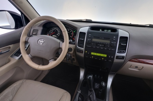 Toyota Land Cruiser vaihtoauto