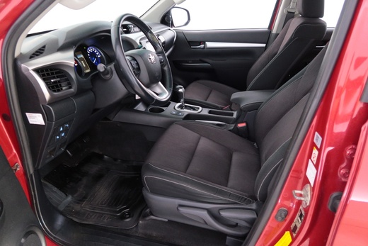 Toyota Hilux vaihtoauto