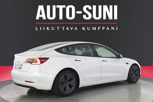 Tesla Model 3 vaihtoauto