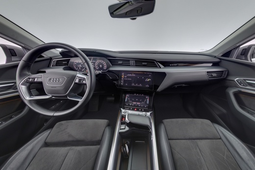 Audi e-tron vaihtoauto