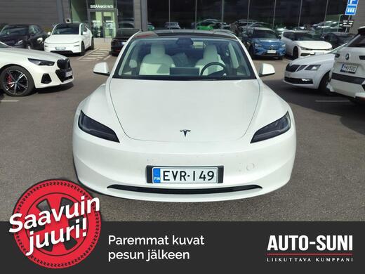 Tesla Model 3 vaihtoauto